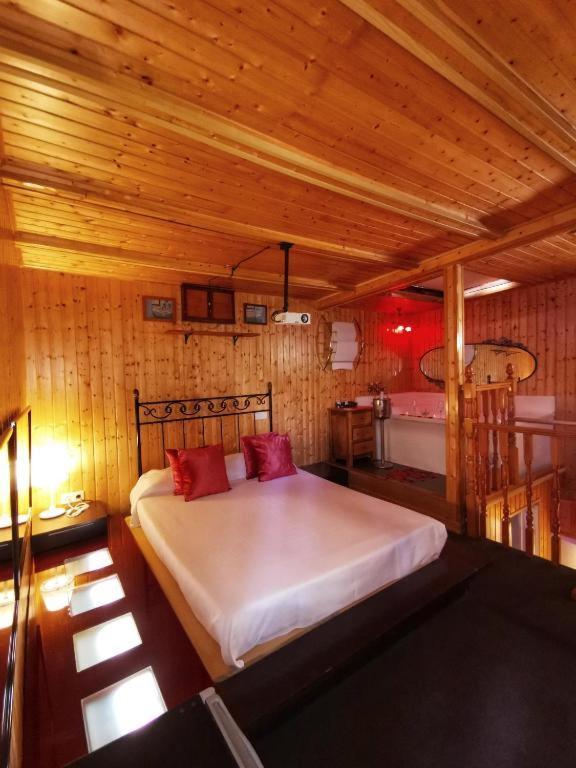 Гостевой дом Tu Mansion Навалькарнеро Экстерьер фото